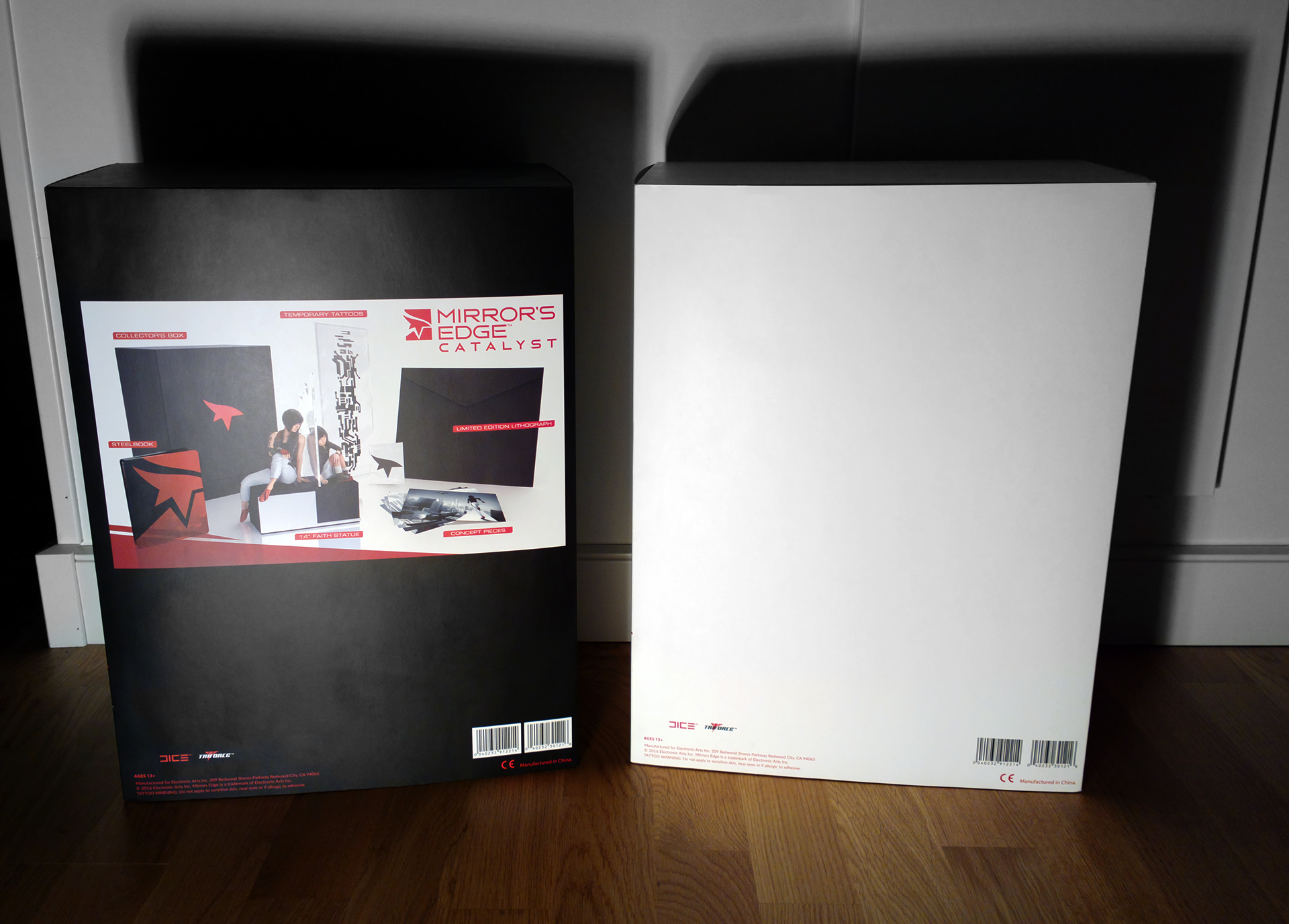 The back of the slipcover for both variants